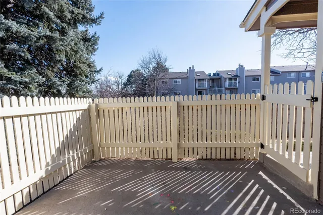 $2,500 | 2092 South Helena Street, Unit F, Aurora, CO 80013