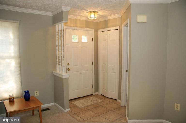 8718 Silver Hall Road Perry Hall, MD 21128 - Photo 4 of 25 Entrance / Foyer