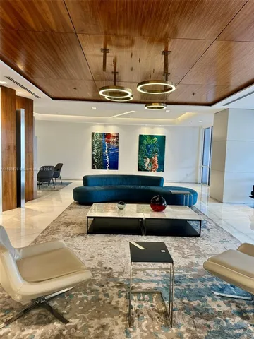 $1,595,000 | 1900 Sunset Harbour Drive, Unit 2214, Miami Beach, FL 33139