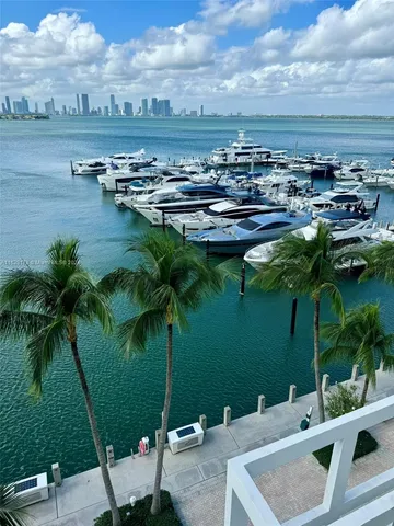 $1,595,000 | 1900 Sunset Harbour Drive, Unit 2214, Miami Beach, FL 33139