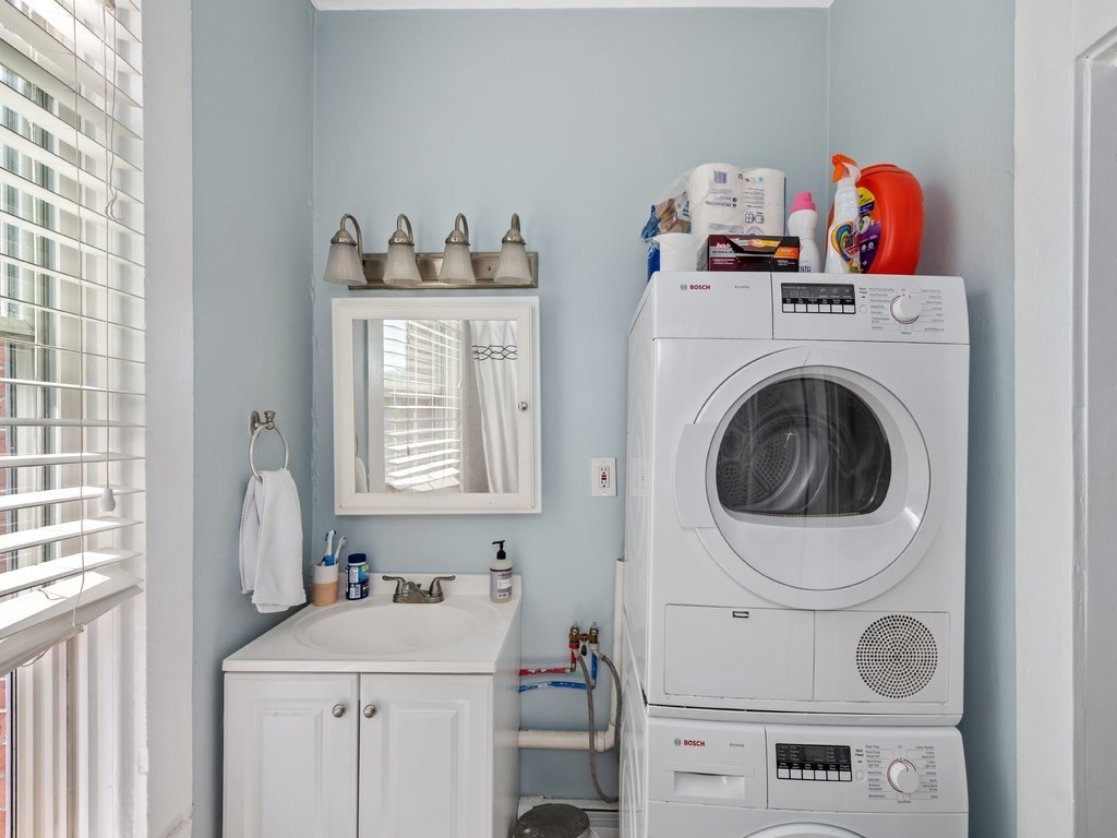 83 Main Street, Unit 1 Boston, MA 02129 - Photo 6 of 7