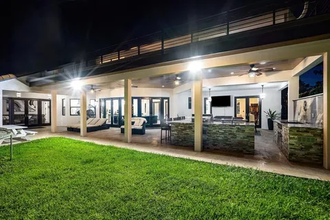 $2,599,999 | 6672 Northwest 63rd Way, Parkland, FL 33067