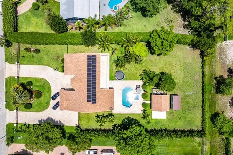 $2,599,999 | 6672 Northwest 63rd Way, Parkland, FL 33067