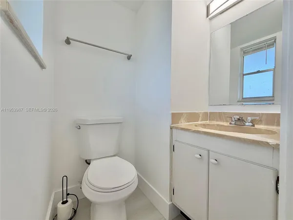 $1,650 | 8000 Fairview Drive, Unit 203, Tamarac, FL 33321