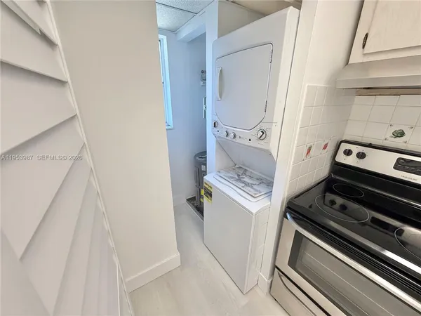 $1,650 | 8000 Fairview Drive, Unit 203, Tamarac, FL 33321