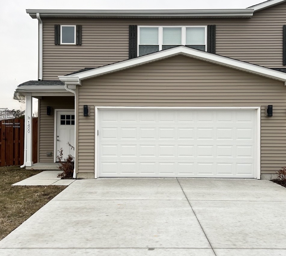 1400 8th Street Harvard, IL 60033 - Photo 1 of 11 a side view of a house