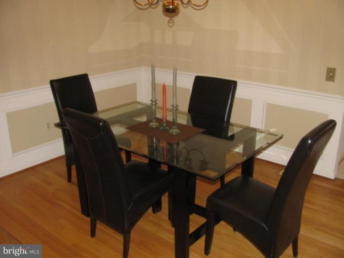4509 4th Road North Arlington, VA 22203 - Photo 3 of 30 Dining Room