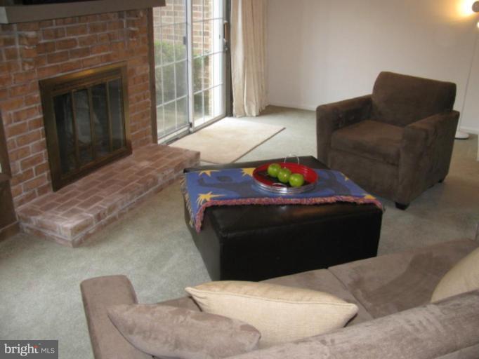 4509 4th Road North Arlington, VA 22203 - Photo 8 of 30 Family Room #3