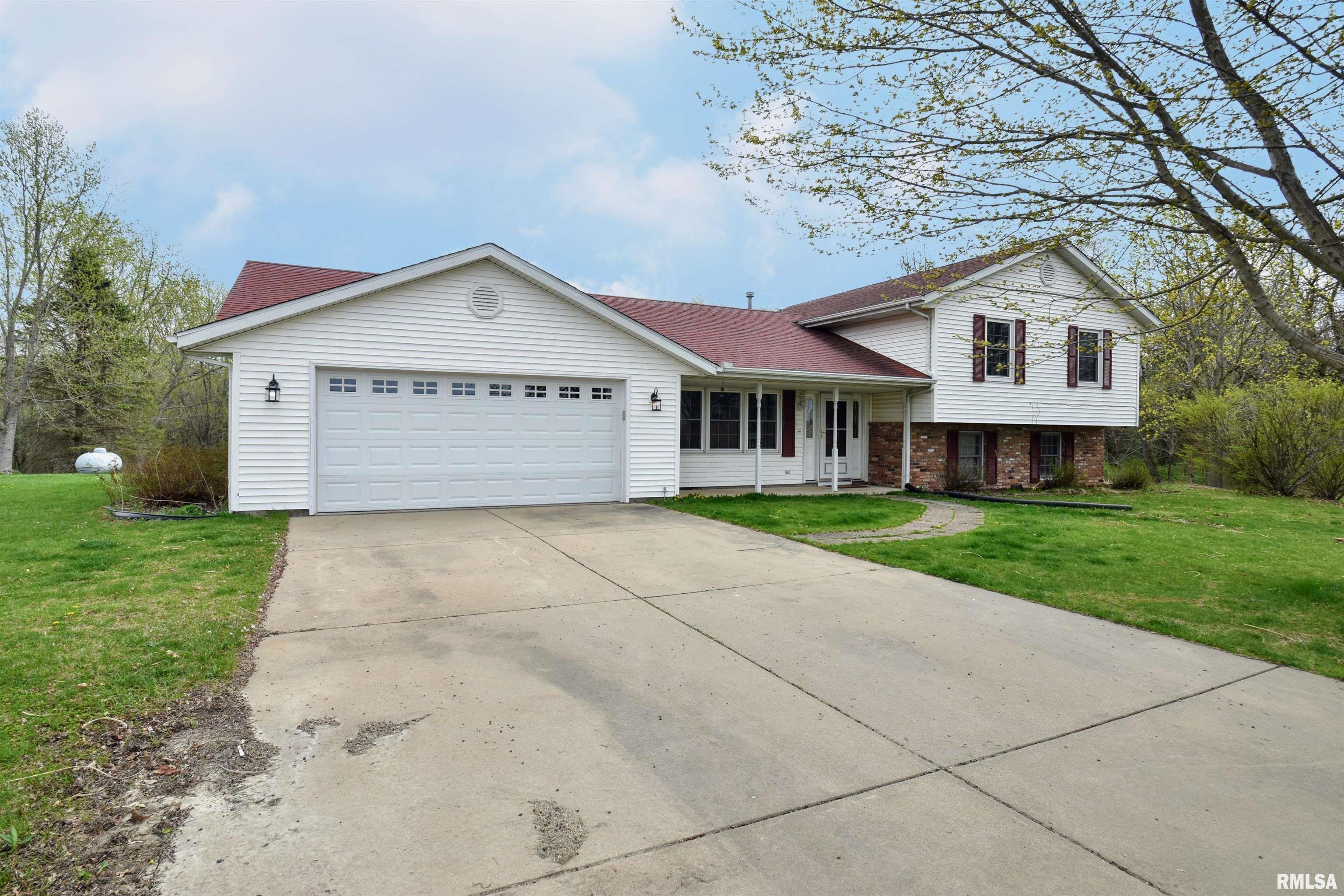 8216 North Ford Road Edwards, IL 61528 - Photo 3 of 57 Gallery Image 3