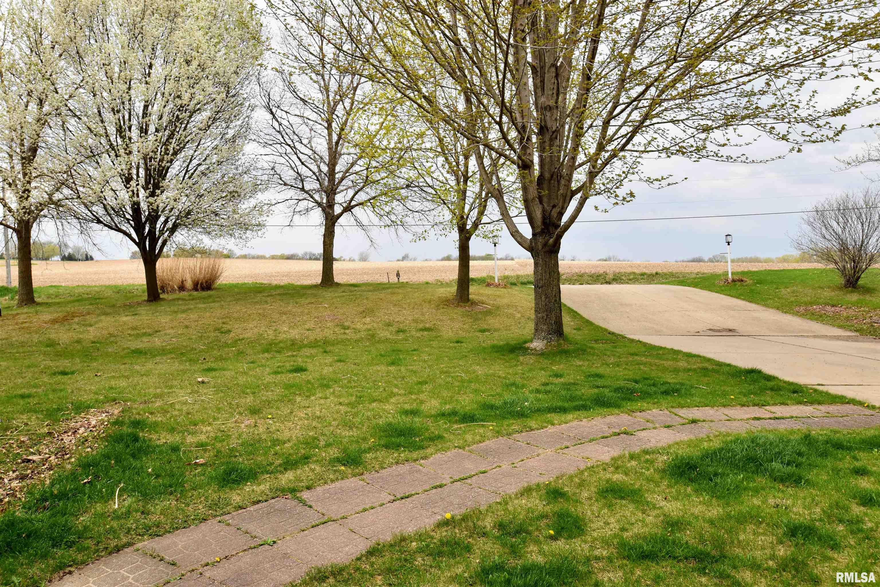 8216 North Ford Road Edwards, IL 61528 - Photo 10 of 57 Gallery Image 10