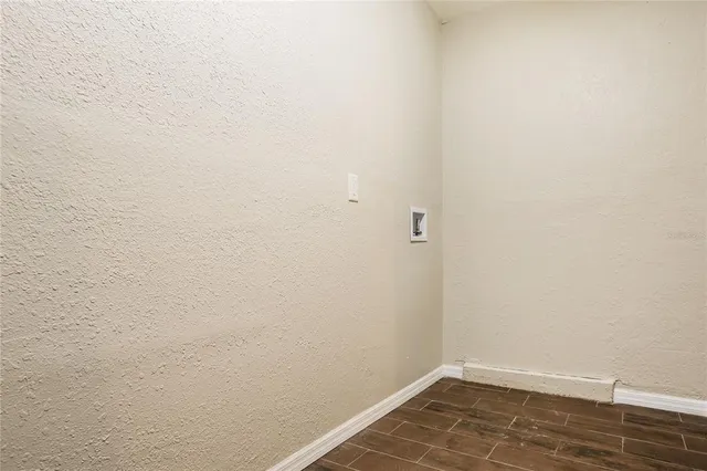 $1,945 | 3919 Longhorn Drive, Sarasota, FL 34233