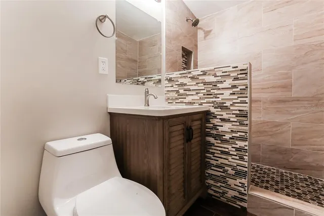 $1,945 | 3919 Longhorn Drive, Sarasota, FL 34233