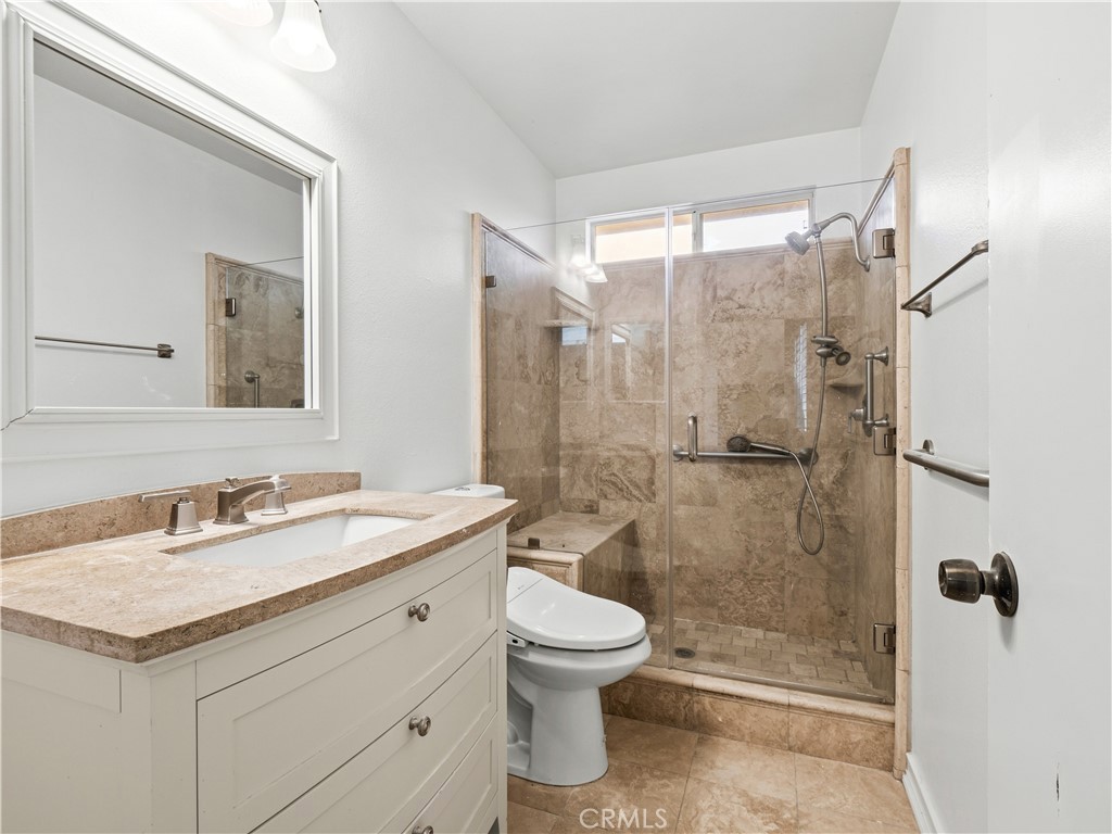 42841 15th Street West, Unit 8 Lancaster, CA 93534 - Photo 14 of 24 bathroom 1