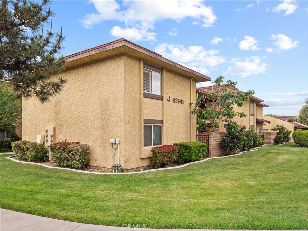 42841 15th Street West, Unit 8 Lancaster, CA 93534 - Photo 21 of 24