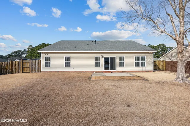 $390,000 | 102 Blackheath Drive, New Bern, NC 28560