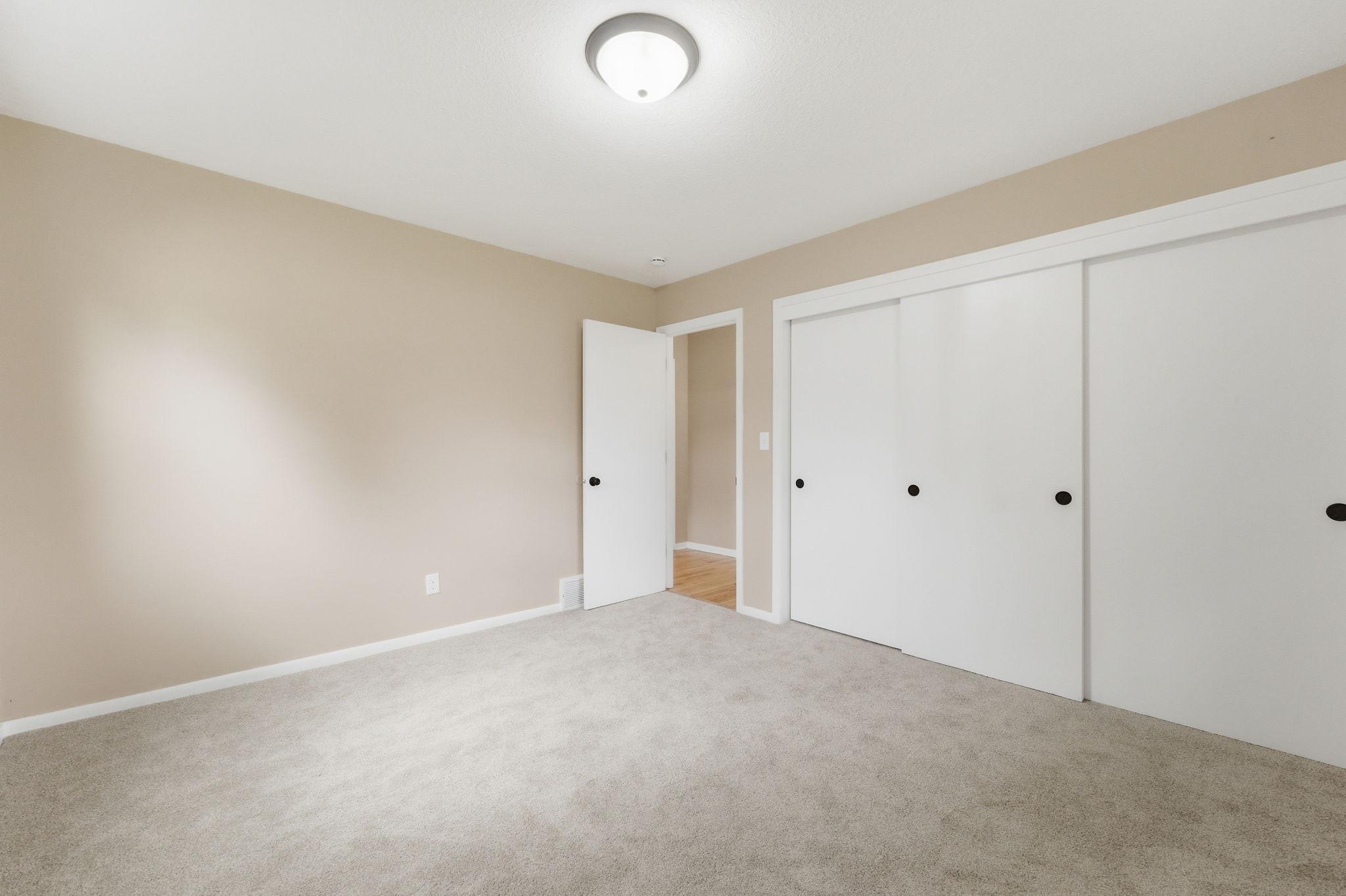 900 Green Street Hudson, WI 54016 - Photo 23 of 39