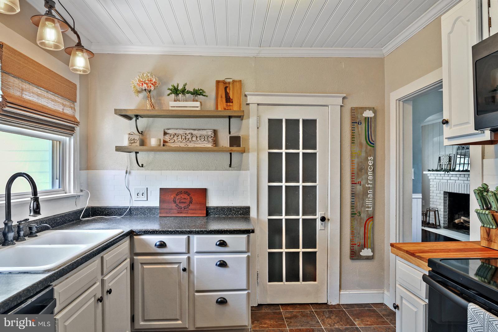 57 Elm Terrace Dover, DE 19901 - Photo 5 of 27