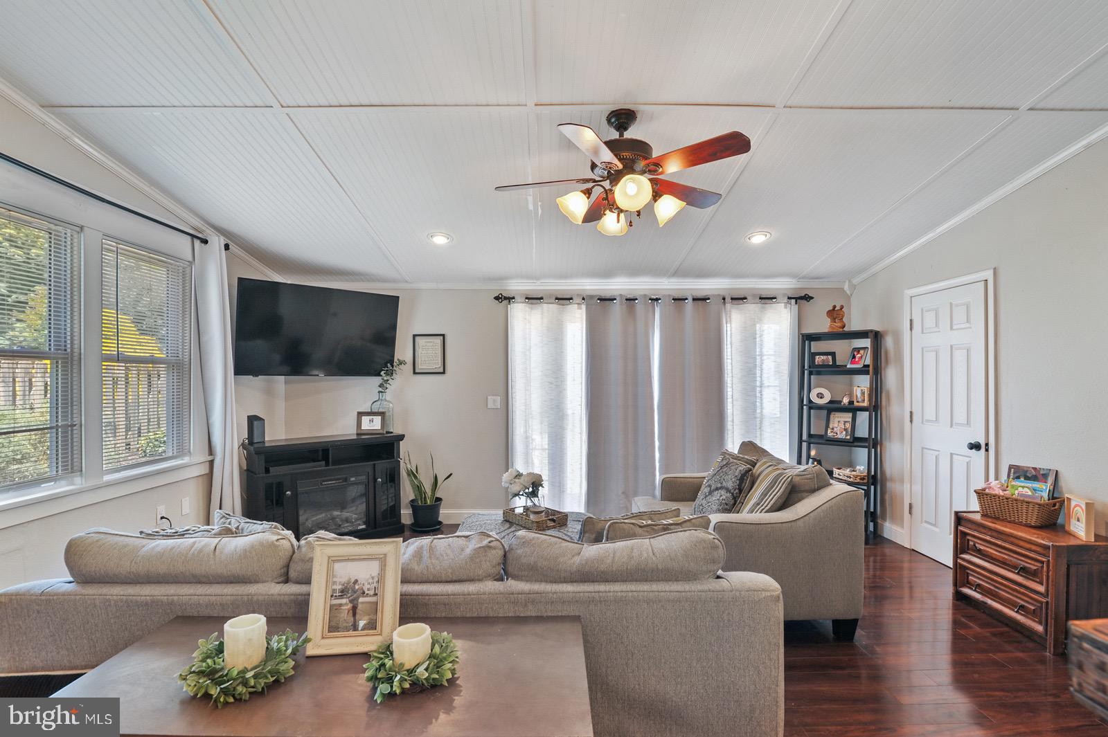 57 Elm Terrace Dover, DE 19901 - Photo 7 of 27