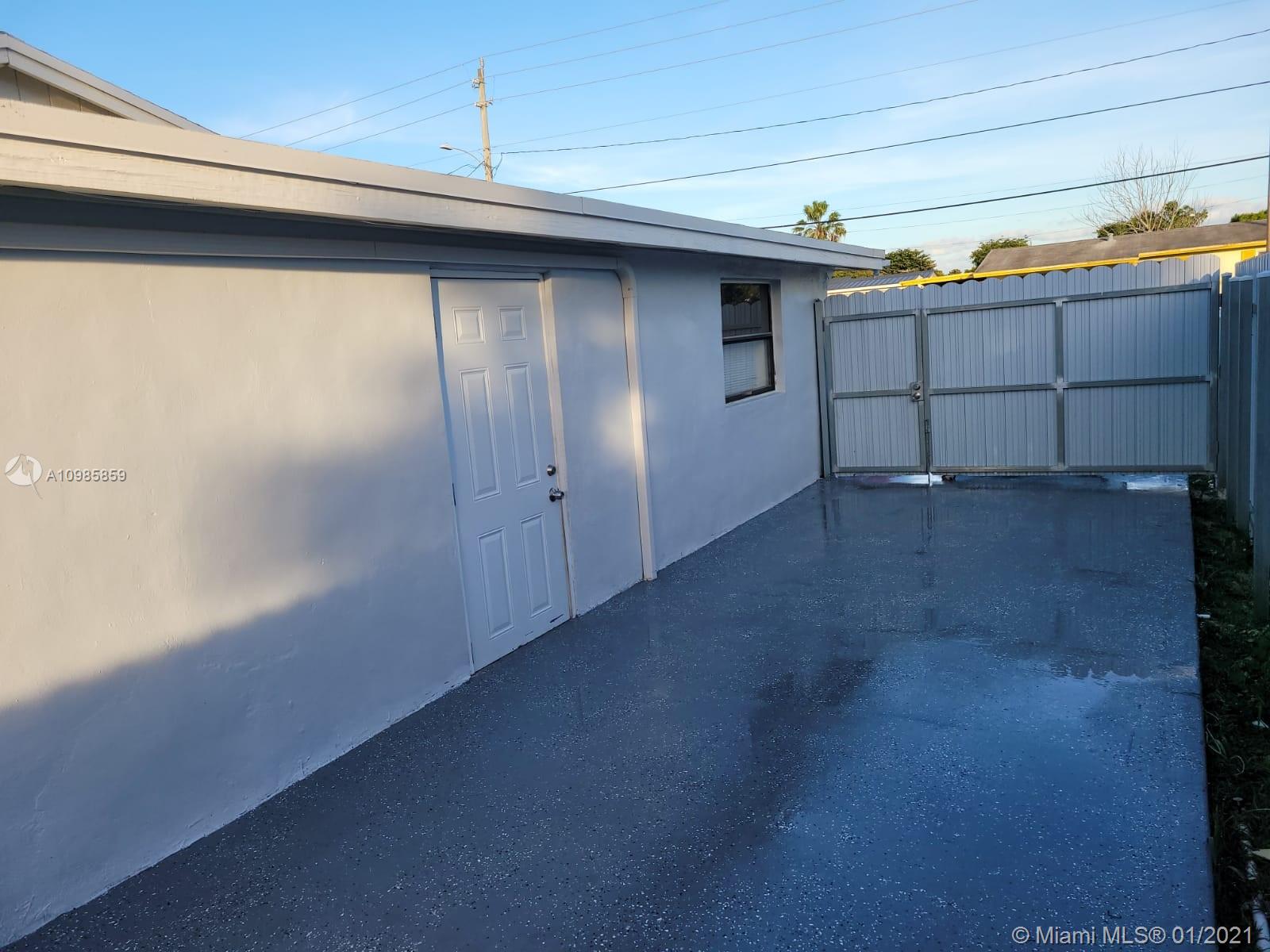 22020 Southwest 114th Avenue Goulds, FL 33170 - Photo 6 of 26