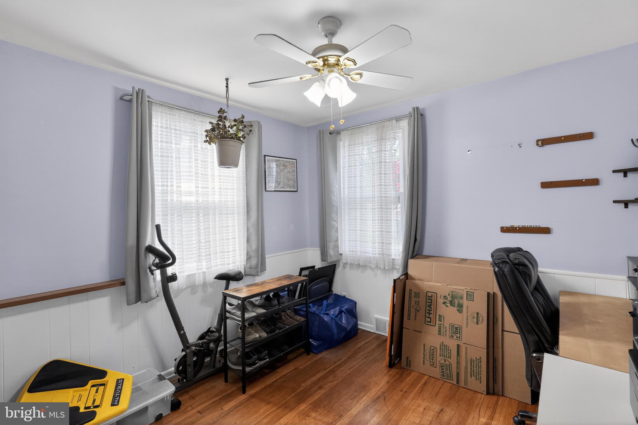 518 Bonsall Road Ridley Park, PA 19078 - Photo 14 of 31 a living room with furniture and a window