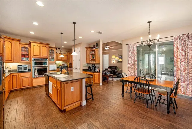 $799,000 | 32449 Laurel Court, San Antonio, FL 33576