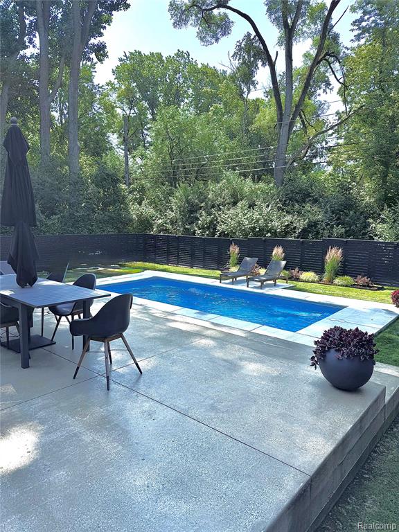 29849 Sugar Spring Road Farmington Hills, MI 48334 - Photo 38 of 49