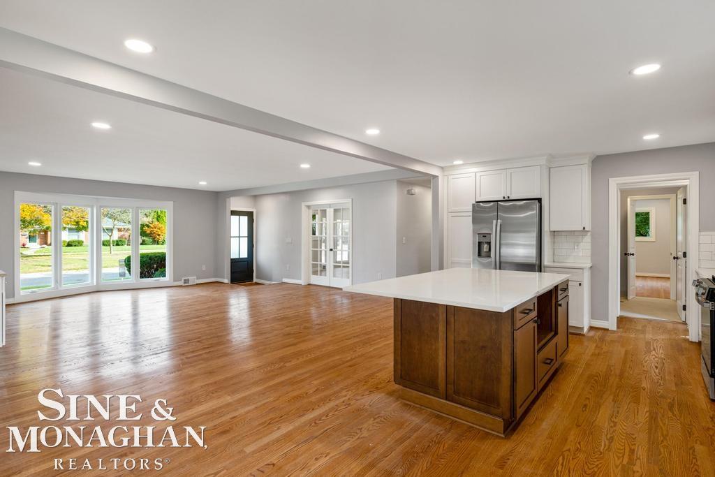 781 Fairford Road Grosse Pointe Woods, MI 48236 - Photo 12 of 57