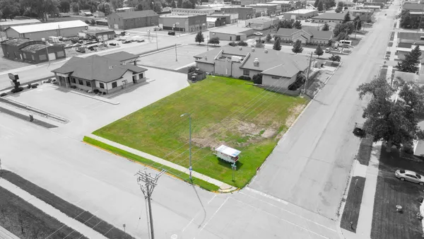 $55,000 | 145 5th Avenue Northeast, Valley City, ND 58072