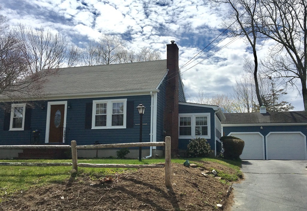 22 Shaker Road Dartmouth, MA 02747 - Photo 1 of 21 Gallery Image 1