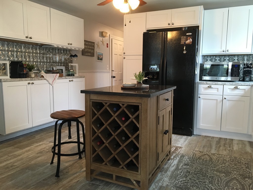 22 Shaker Road Dartmouth, MA 02747 - Photo 5 of 21 Gallery Image 5
