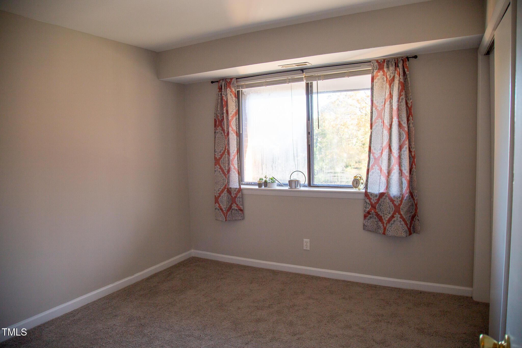 1004 Sandlin Place, Unit H Raleigh, NC 27606 - Photo 12 of 12 IMG_7034-2