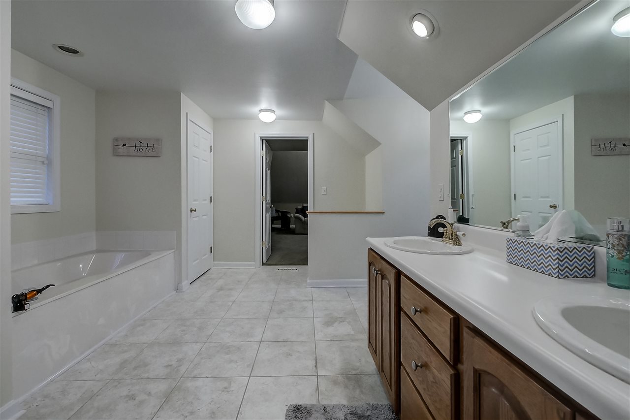 3 Rimmon Court Merrimack, NH 03054 - Photo 24 of 40