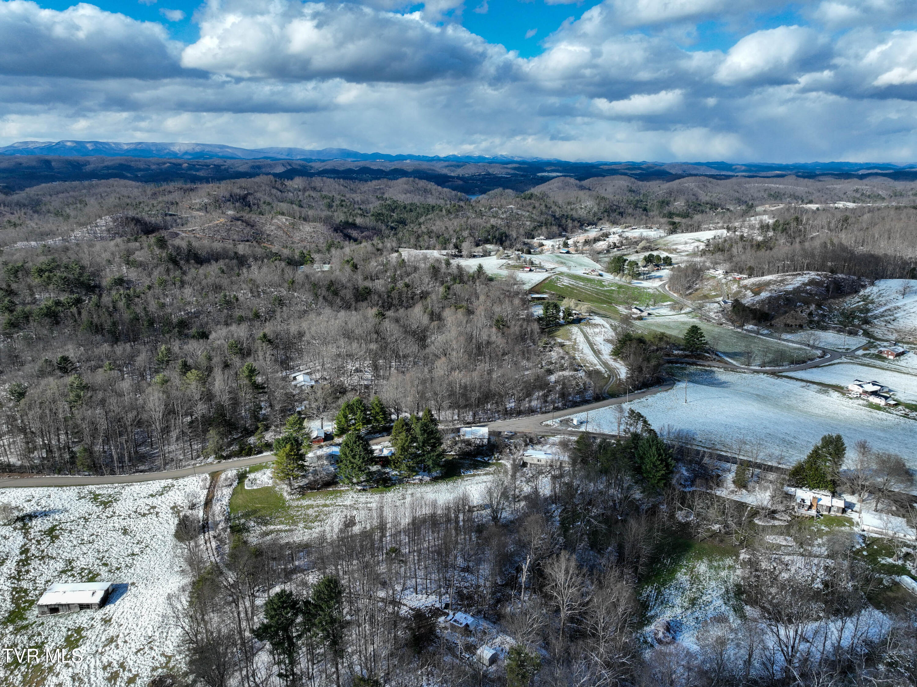 2832 Denton Valley Road, Unit 2 Bristol, TN 37620 - Photo 16 of 32 2832 Denton Valley Rd Drone OWEN-8