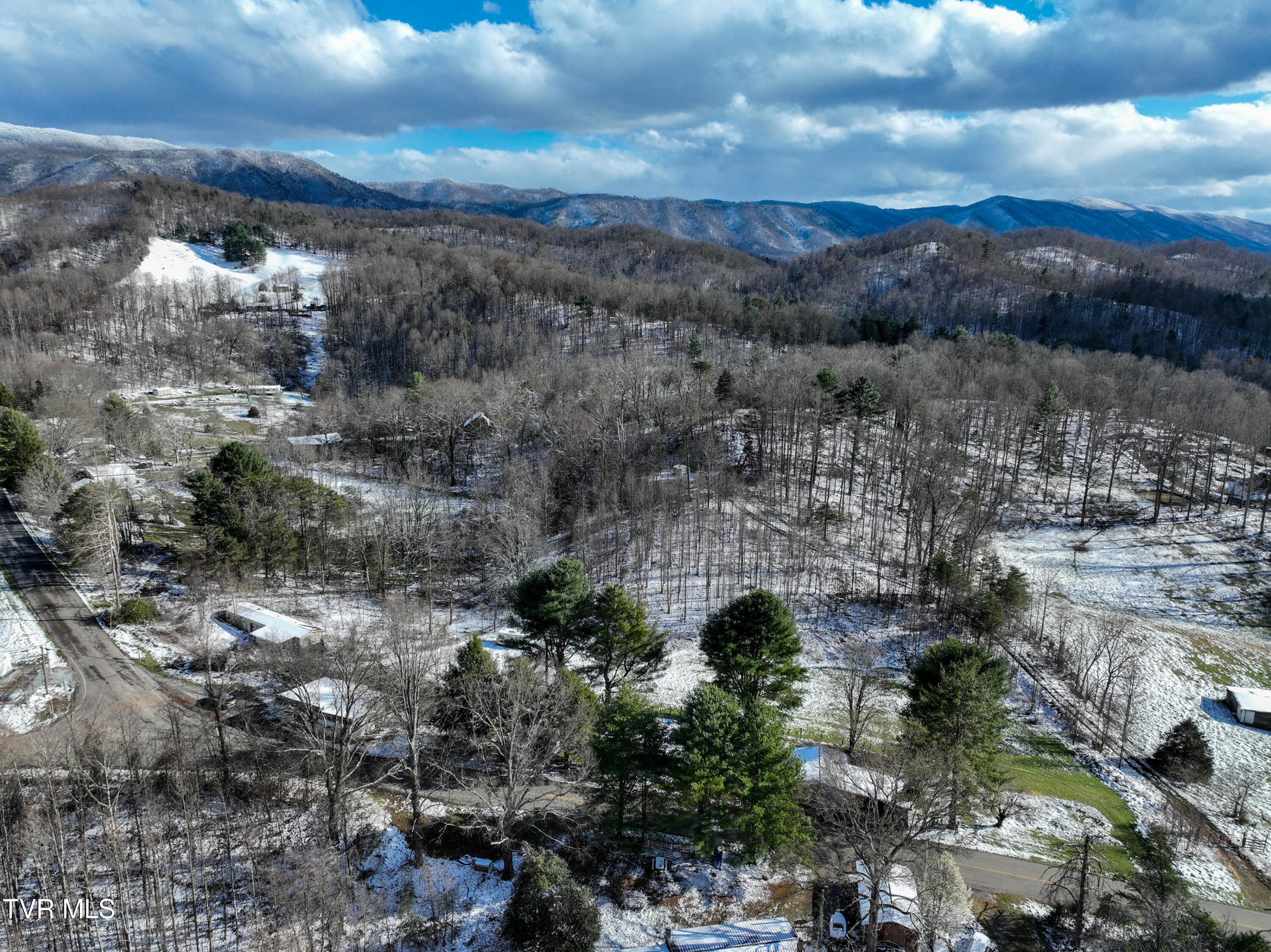 2832 Denton Valley Road, Unit 2 Bristol, TN 37620 - Photo 5 of 32 2832 Denton Valley Rd Drone OWEN-13