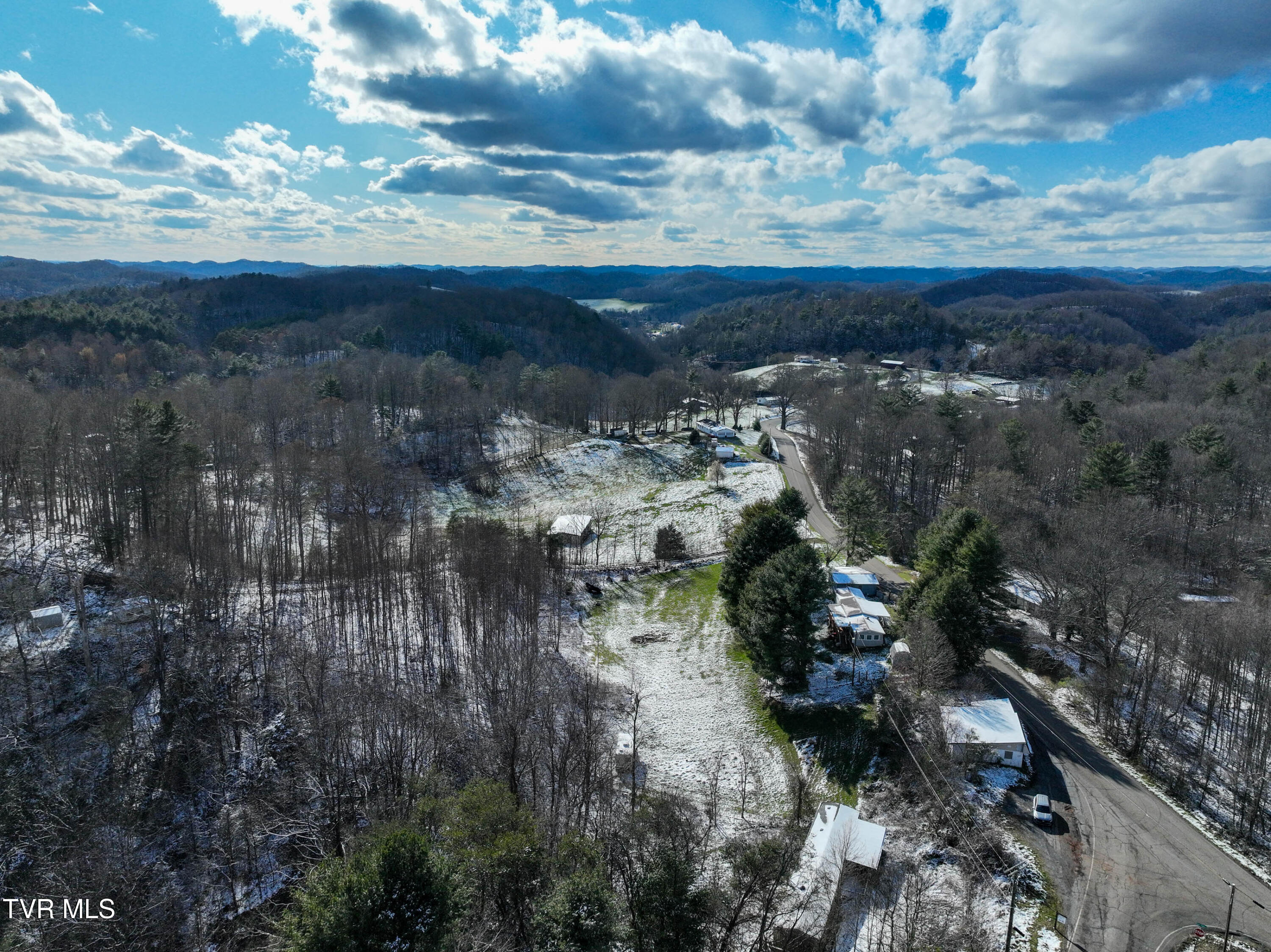 2832 Denton Valley Road, Unit 2 Bristol, TN 37620 - Photo 7 of 32 2832 Denton Valley Rd Drone OWEN-20