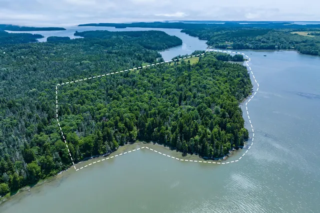 $1,300,000 | 246 Marsh Stream Lane, Machiasport, ME 04655