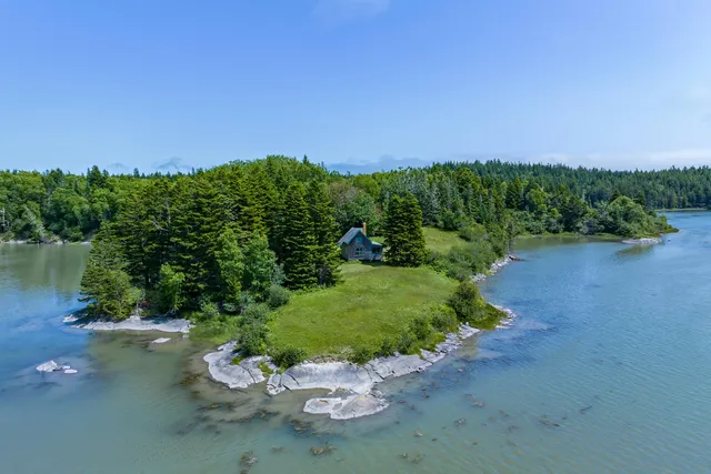 $1,300,000 | 246 Marsh Stream Lane, Machiasport, ME 04655