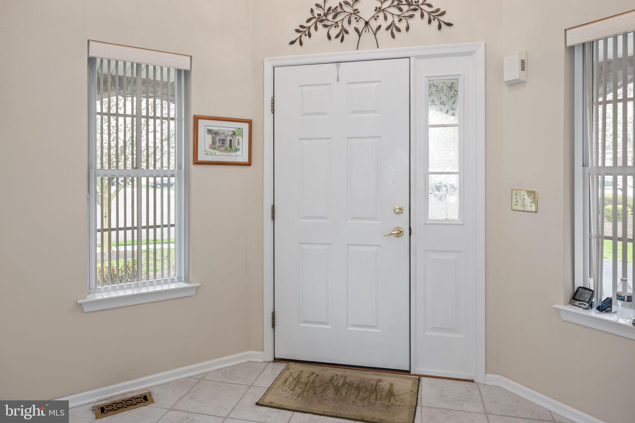 1136 Maxwell Manor Warminster, PA 18974 - Photo 11 of 41 Foyer