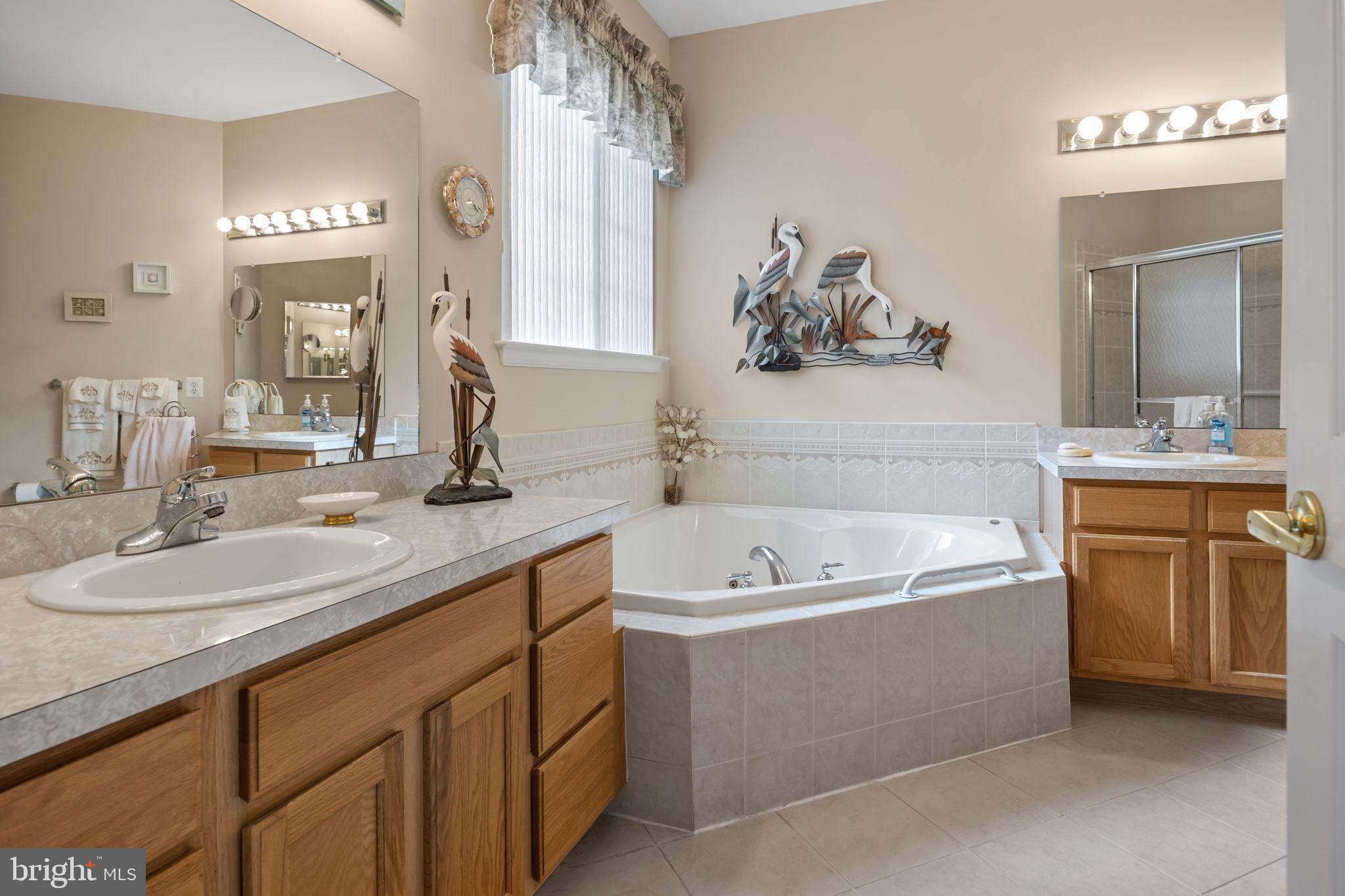 1136 Maxwell Manor Warminster, PA 18974 - Photo 30 of 41 Master Bath