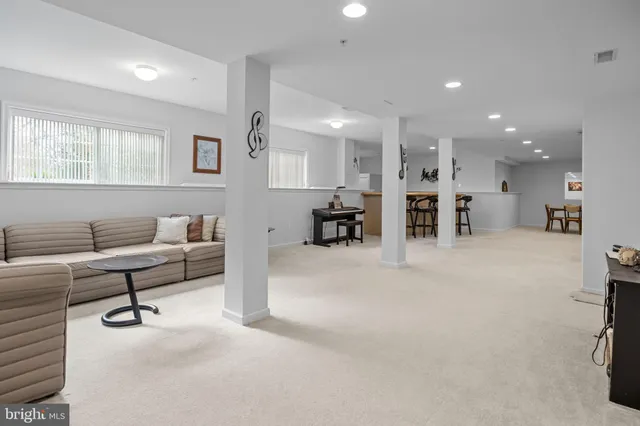 $699,000 | 1136 Maxwell Manor, Warminster, PA 18974