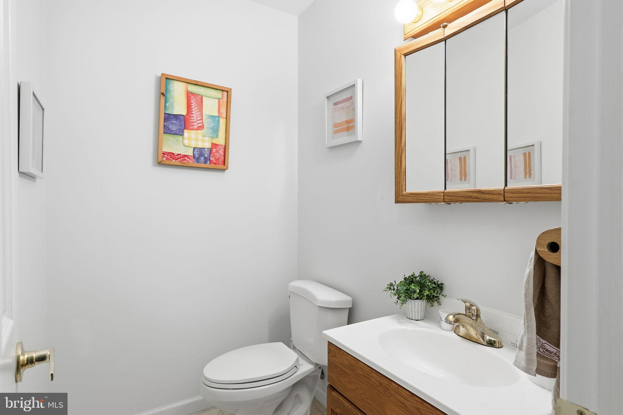 1136 Maxwell Manor Warminster, PA 18974 - Photo 40 of 41 Bathroom #3