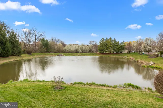 $699,000 | 1136 Maxwell Manor, Warminster, PA 18974