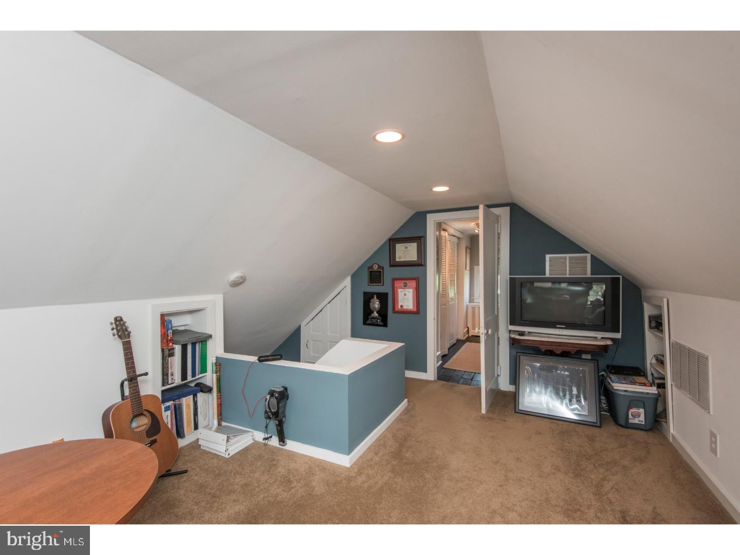 131 Shelbourne Road Havertown, PA 19083 - Photo 17 of 21 Office / Study