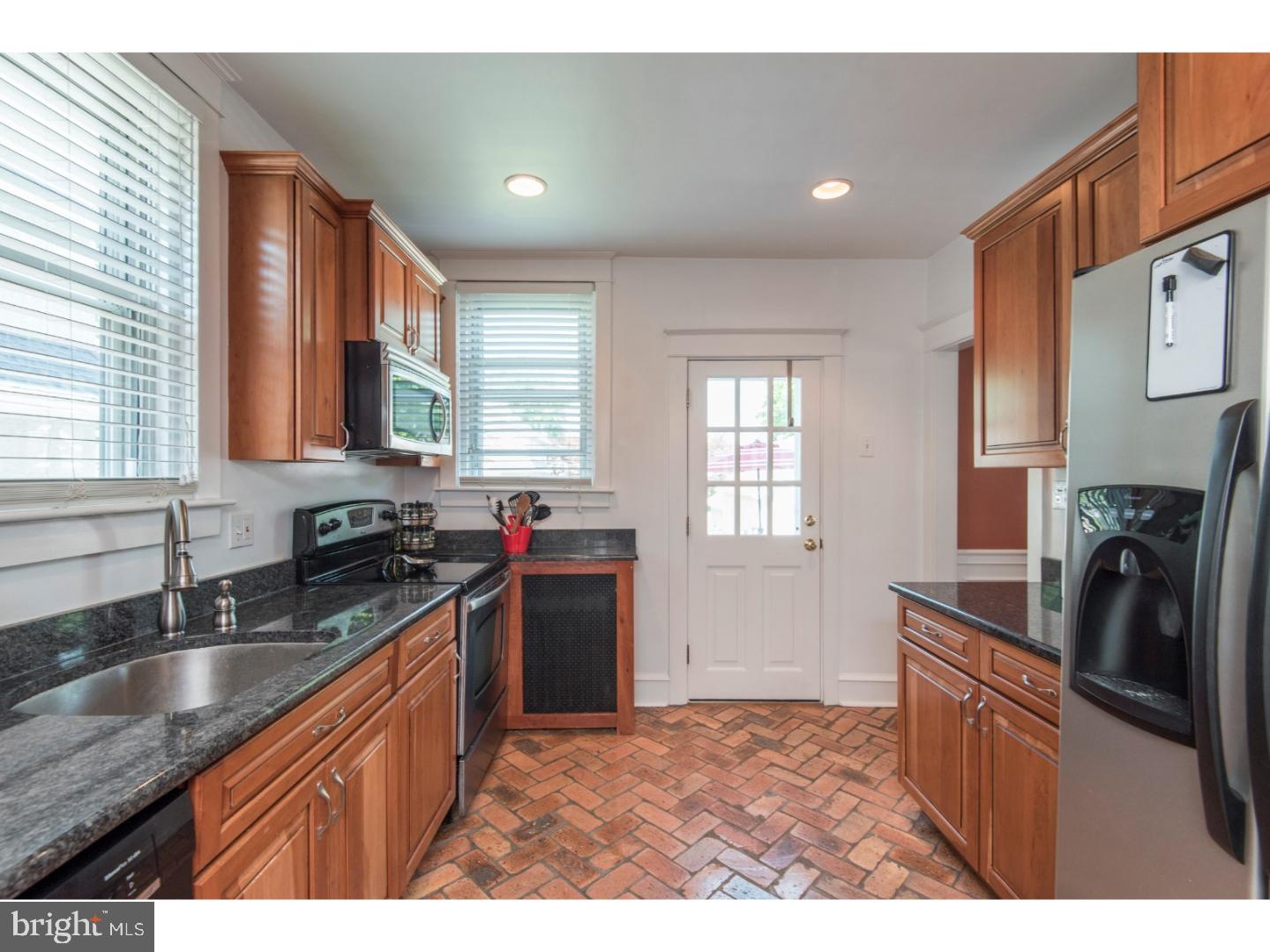 131 Shelbourne Road Havertown, PA 19083 - Photo 6 of 21 Kitchen
