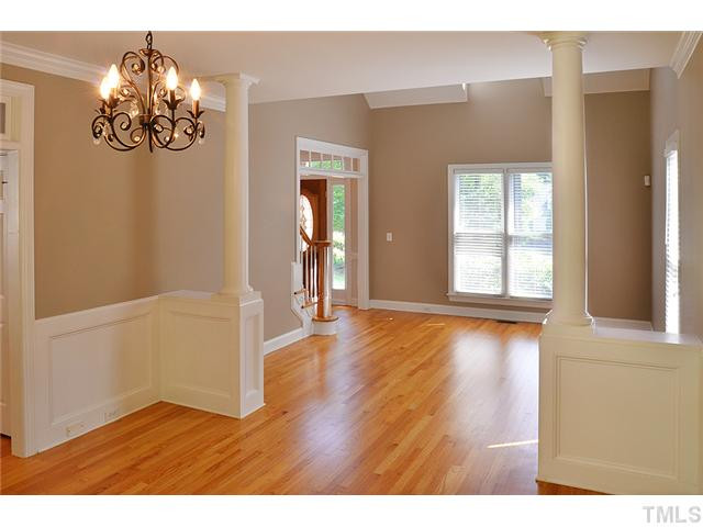 5309 Cosmos Court Raleigh, NC 27613 - Photo 7 of 24 Living Room