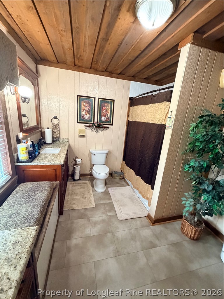 823 Abbott Road Henderson, NC 27537 - Photo 18 of 20 GUEST BATH