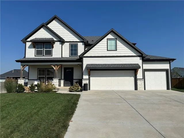 $540,000 | 32268 West 165th Terrace, Gardner, KS 66030