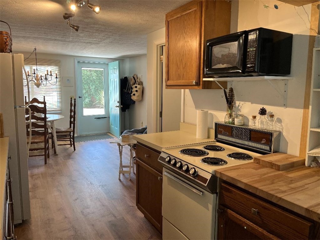 4239 Old Post Road, Unit 9 Charlestown, RI 02813 - Photo 3 of 14