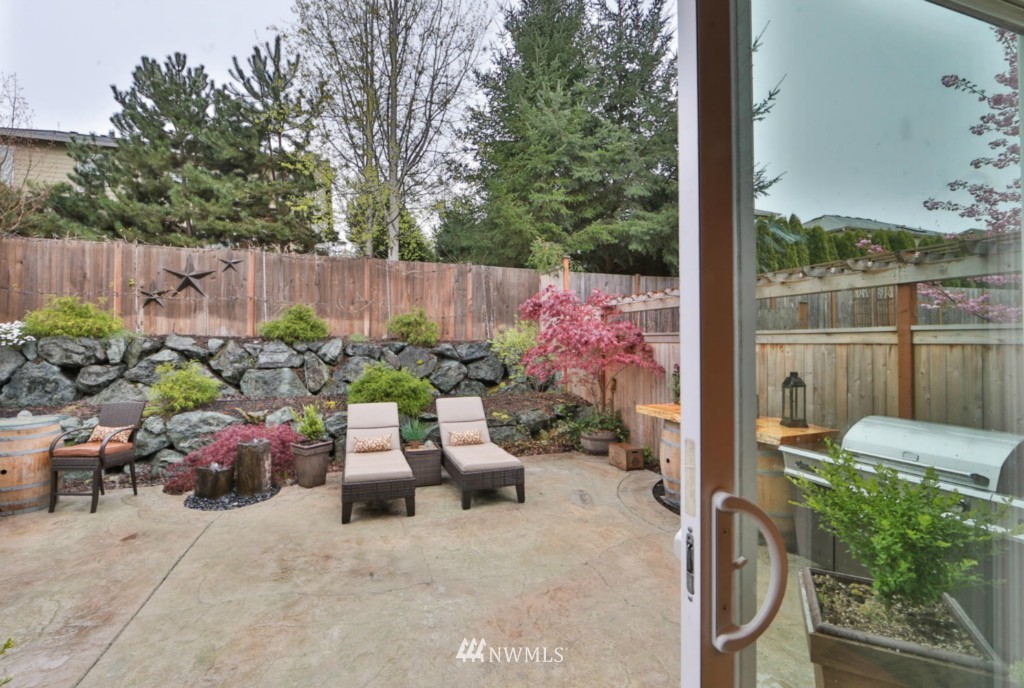 16229 40th Avenue Southeast Bothell, WA 98012 - Photo 11 of 20