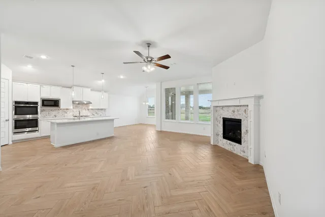 $464,197 | 6919 Nichols Landing, Needville, TX 77461